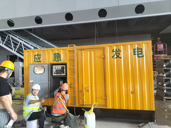 定兴怎样判断空气滤清器是否需要更换？